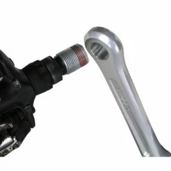 Kit De Réparation Filetage Manivelle De Pédale 5/8"x24 Tpi PE-04700 VAR -Range-vélos Soldes Kit reparation taraudage manivelle var 4