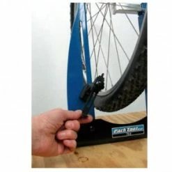 Park Tool Pied De Centrage De Roue Vélo ParkTool TS-8 7 Park Tool Pied De Centrage De Roue Vélo ParkTool TS-8 -Range-vélos Soldes TS 8 2 494x294 c9ece654 dd36 4a1c b5af d2713fae6aeb
