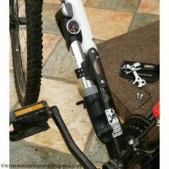 Pompe à Main Avec Manomètre Injex Control SKS 11 Pompe à Main Avec Manomètre Injex Control SKS -Range-vélos Soldes pompe a main avec manometre injex control sks full 6