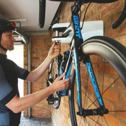 Support Vélo Mural Blanc Avec Antivol Intégré Airlok Hiplok 10 Support Vélo Mural Blanc Avec Antivol Intégré Airlok Hiplok -Range-vélos Soldes support velo mural blanc avec antivol integre airlok hiplok full 5